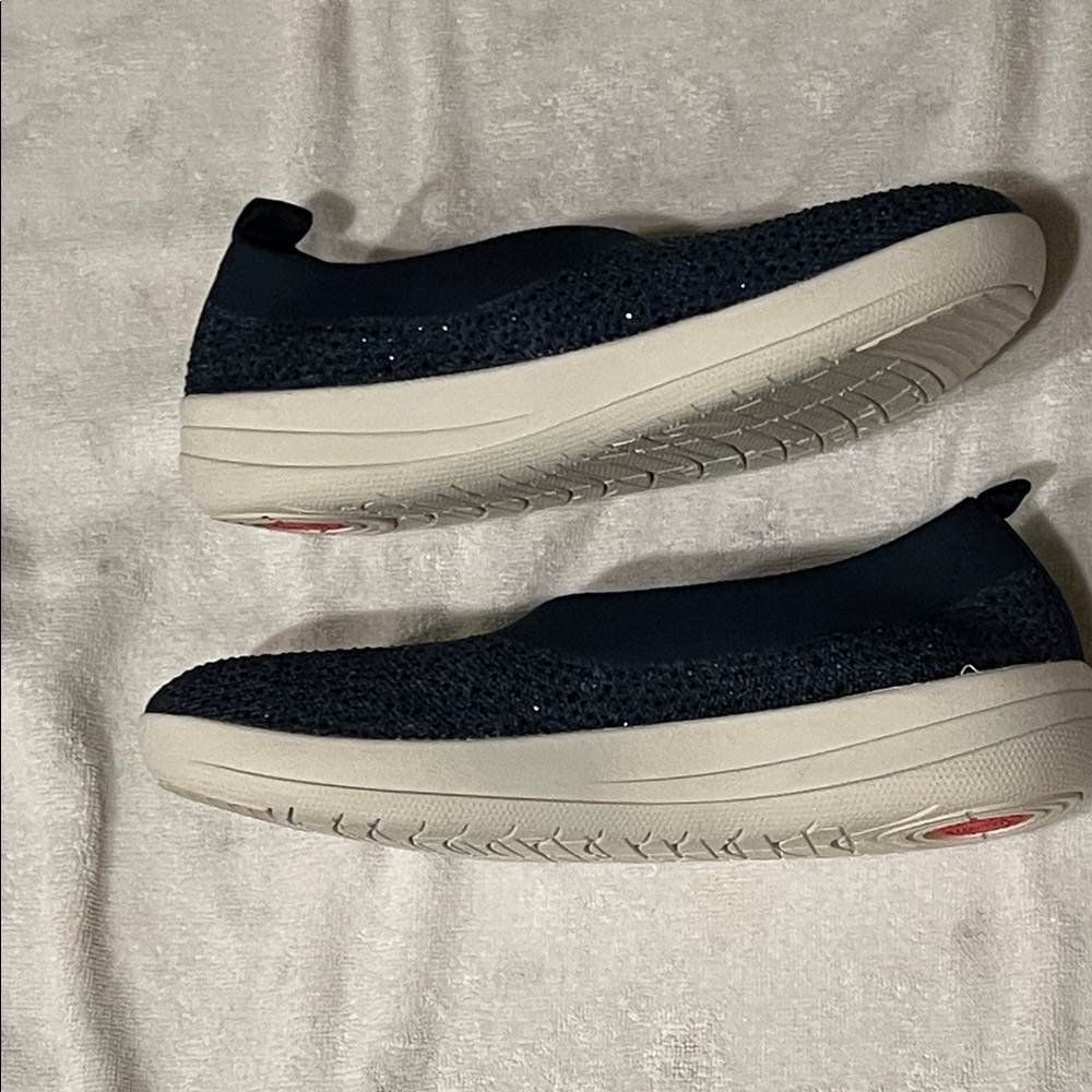 FitFlop |
Uberknit Crystal Ballerina Flats - Picture 8 of 15